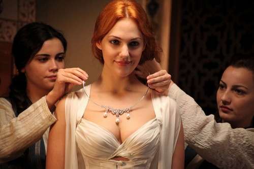 News On Topic Meryem-Uzerli-Sexiest-Turkish-Woman Countries With The Most Beautiful Women Stories Women 